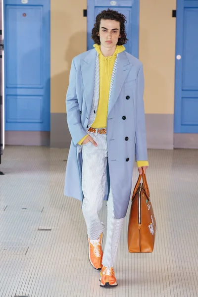 Look 55
